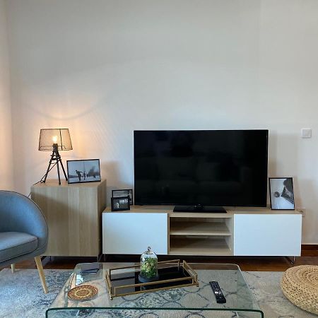 Galaxy Home Spacious & Renovated Apartment Athen Exterior foto
